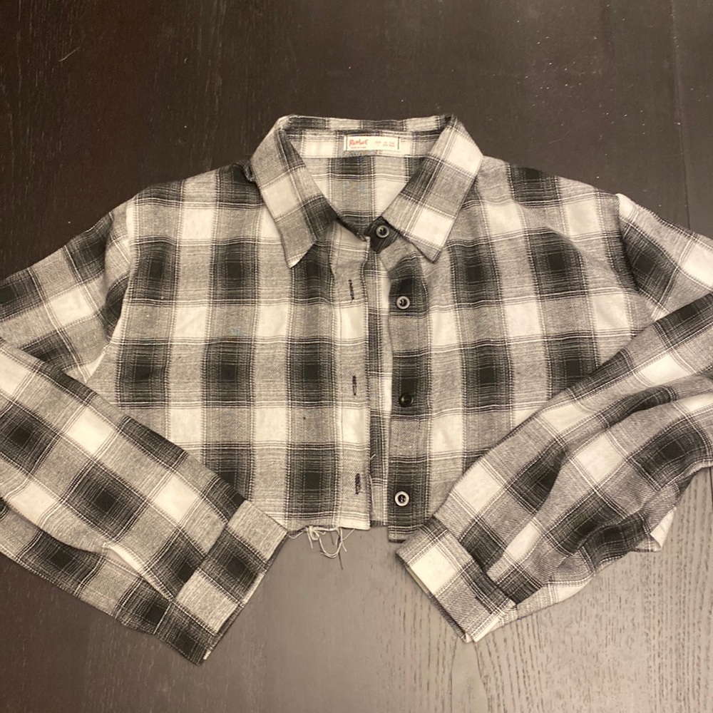 Lightweight crop flannel shirt